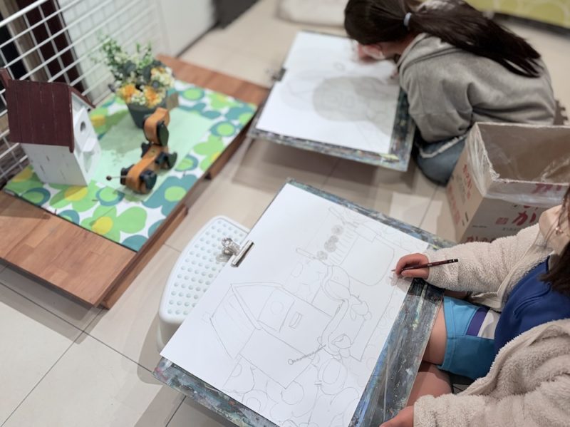 絵画教室アトリエココラボレッスン風景